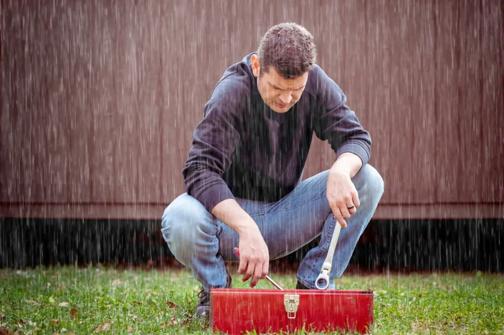 <p> Many Baby Boomers were raised to believe mowing happens every Saturday, rain or shine. But today’s lawn care wisdom says otherwise. Mowing right before a scorching heatwave can stress your grass, while mowing wet soil after a rainstorm can compact the ground and leave ruts. Check the forecast and plan your mowing around milder conditions whenever possible. Your lawn will stay healthier, and you will save yourself from needless extra work. </p> :: Freepik