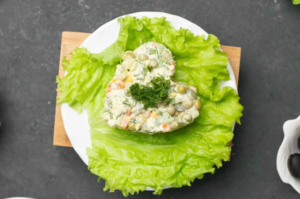 <p> Sometimes the simplest meals are the most satisfying. Egg salad is a classic that never goes out of style, especially when you keep it light and fresh. Boil a batch of eggs ahead of time, then mash with a bit of mayo, mustard, and chopped celery or herbs. Instead of bread, use large lettuce leaves to create crisp, refreshing wraps. They’re easy on the digestion and low in carbs—perfect for a light lunch or afternoon snack. Best of all, you can make a batch and keep it in the fridge for several days. </p> :: Freepik