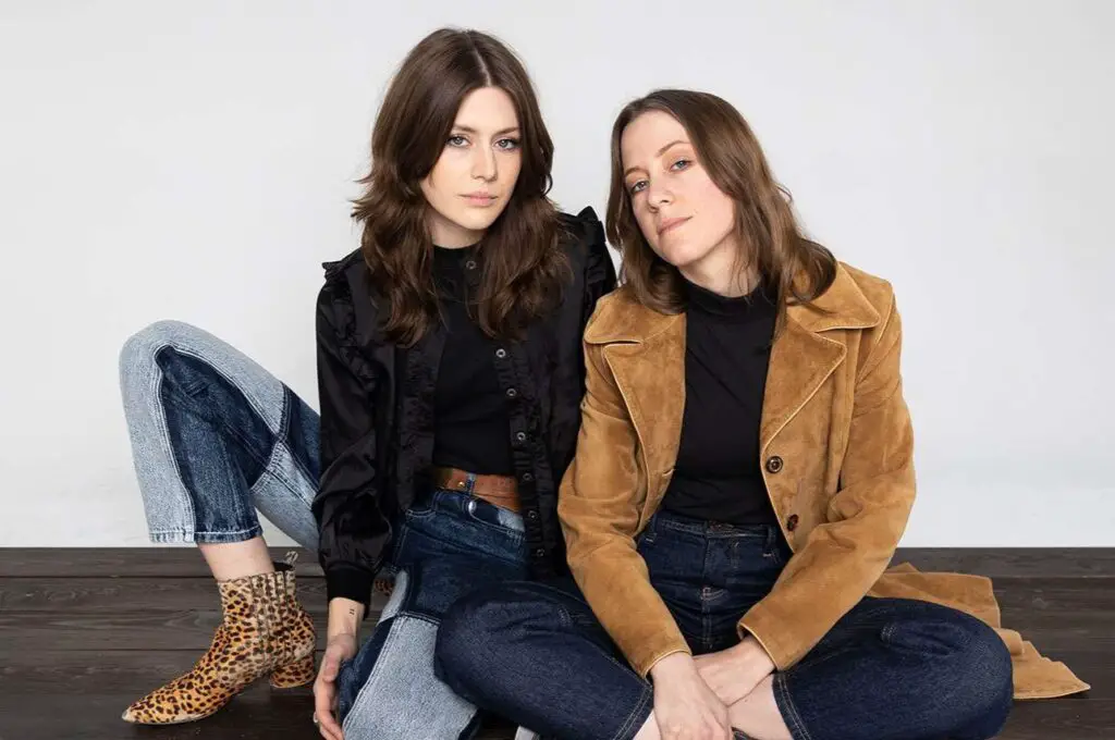 <p> Sisters Rebecca and Megan Lovell, known as Larkin Poe, deliver a modern take on Southern rock and blues. Their gritty guitar riffs, slide work, and soulful vocals pay tribute to the roots of American music while adding a contemporary twist. Fans of Bonnie Raitt or The Allman Brothers Band will instantly connect with their sound. Whether they’re covering classics or belting out originals, Larkin Poe proves that real musicianship is alive and well—and still speaks to seasoned music lovers who appreciate authenticity. </p> :: People.com