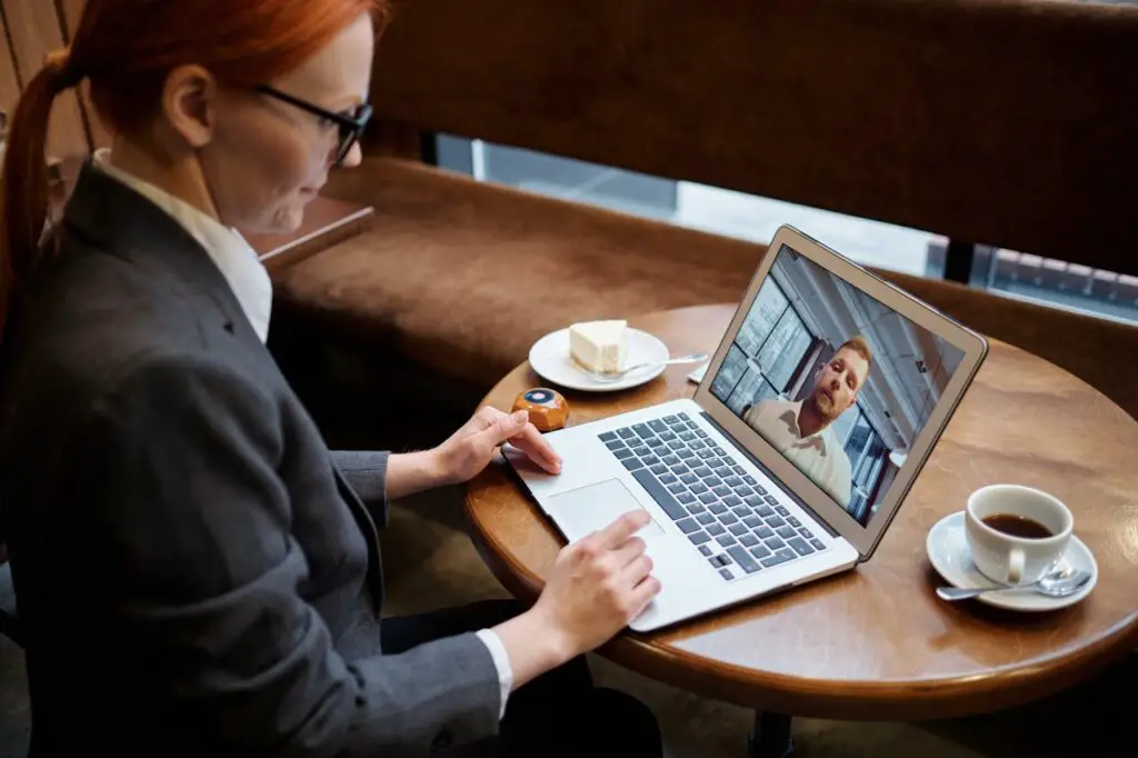 <p> Zoom fatigue wasn’t a thing. Grandparents stayed in touch through phone calls, letters, or occasional visits. While long-distance communication took more effort, those efforts often led to more meaningful connections. </p> :: Pexels