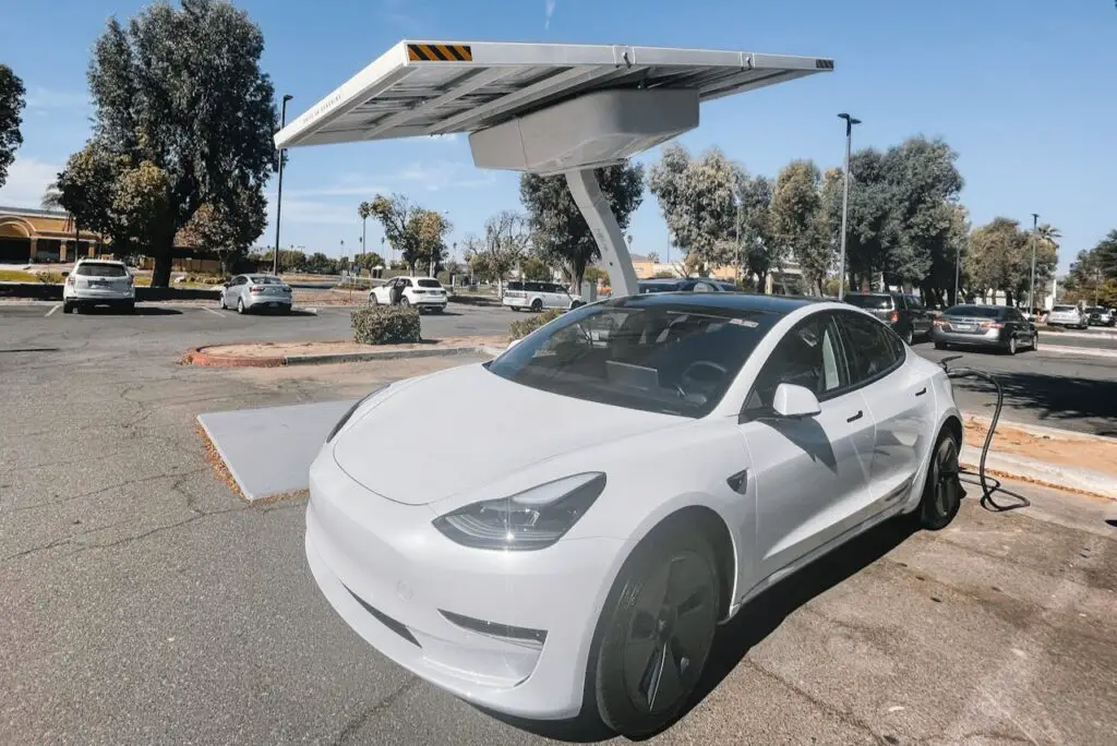 <p> If you’ve ever felt a twinge of guilt filling up your gas tank or wondered how you could shrink your carbon footprint without shelling out thousands for a brand-new hybrid or electric vehicle, you’re not alone. Good news: you don’t have to buy a new car to start driving greener. In fact, the most eco-friendly car is often the one you already own—if you use it wisely. From simple habits behind the wheel to smart maintenance choices, there are countless ways to save gas, reduce emissions, and even keep more money in your wallet. Ready to make a difference every time you drive? Let’s dive into ten practical, impactful ways you can drive more eco-friendly—without shopping for a new set of wheels. </p> :: Pexels