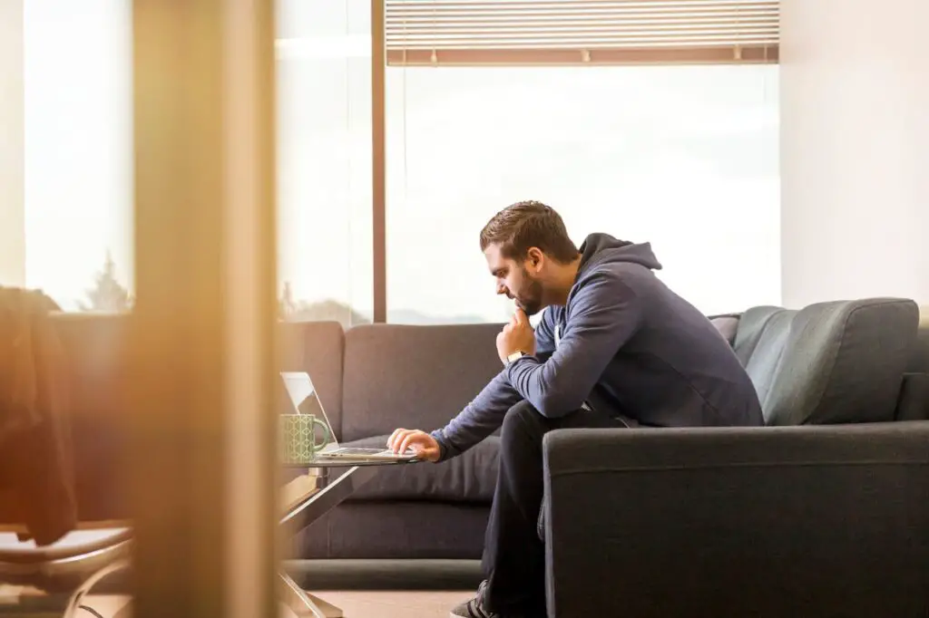 <p> Imagine getting paid—or at least getting free accommodations—just for keeping someone’s home safe while they’re away. House sitting might involve watering plants, collecting mail, or simply hanging out so the place doesn’t look empty. Websites like TrustedHousesitters make finding gigs a breeze. It’s a simple gig that could save you money on your own rent or travel accommodations, too. </p> :: Pexels