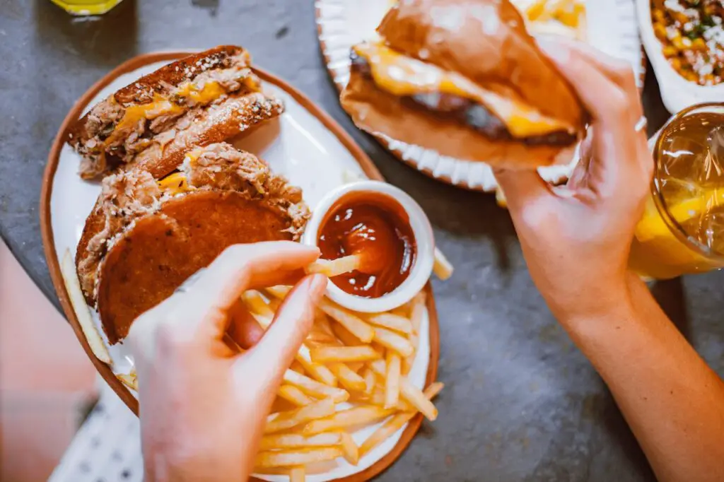 <p> You may no longer need as many calories as you once did, but your body still craves good nutrition. Unfortunately, many older adults fall into the “tea and toast” trap—eating easy, low-effort meals that lack the nutrients they need. Highly processed foods, sugary snacks, and salty frozen dinners do not fuel your brain, bones, or heart. Instead, focus on whole foods: colorful fruits and vegetables, lean proteins, whole grains, and healthy fats. Add in calcium and vitamin D for bone health, fiber for digestion, and hydration to keep everything running smoothly. </p> :: Pexels