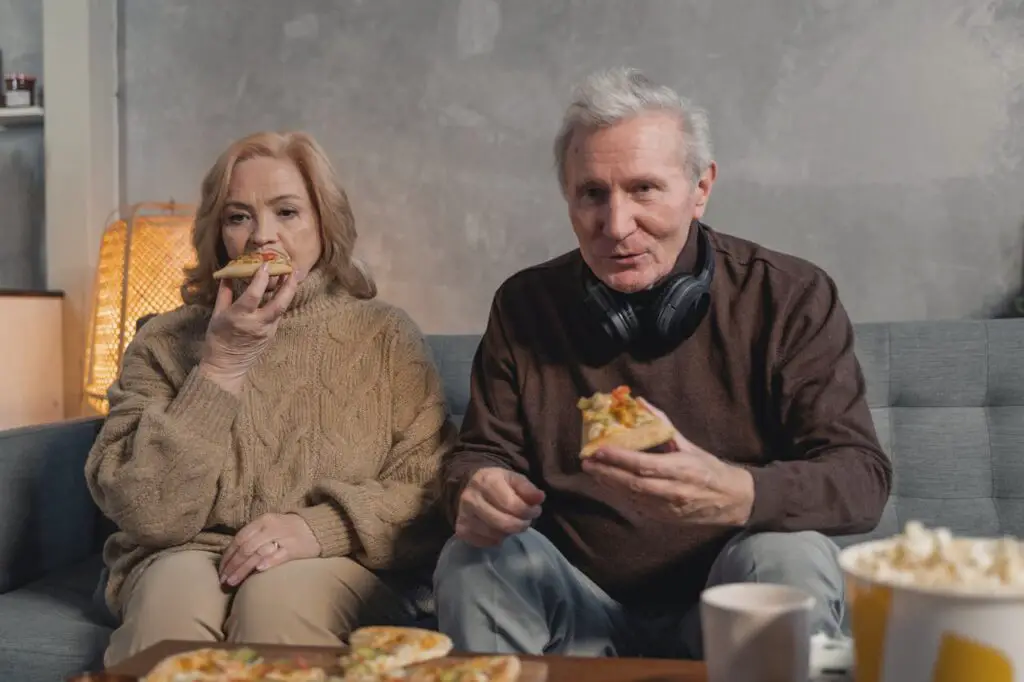 <p> Impulse control is another common issue in early dementia. If someone begins snacking excessively—especially at odd hours—or starts buying excessive amounts of junk food on impulse, it could signal trouble. Some individuals may hide food or become defensive about their eating habits, often without realizing anything has changed. These patterns, especially when paired with other behavioral shifts, should not be dismissed as mere quirks. </p> :: Pexels