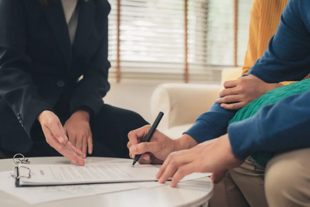 <p> If you don’t have a will yet, consider this your sign to finally get one. And if you wrote a will years ago, it may be time for an update. Life changes—marriages, divorces, new grandchildren, or even a move to another state—can make an old will outdated and risky. Without a valid will, the courts decide who gets what, and that rarely matches what you would have wanted. Having a current will in place gives you control, prevents conflict, and ensures your wishes are honored. </p> :: Freepik