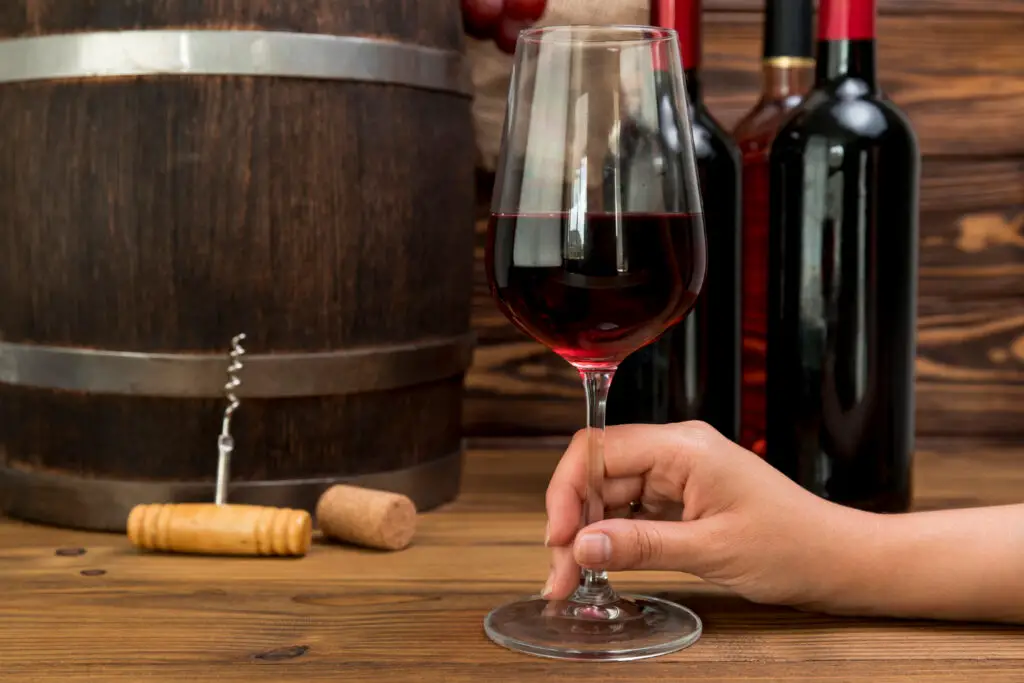 <p> Full-bodied reds like Cabernet Sauvignon or Syrah can feel bold and elegant, but they are also packed with tannins. Tannins are compounds that give these wines their structure, but they can also trigger headaches, facial flushing, or a stuffy nose. Many people blame sulfites for the dreaded “red wine headache,” yet tannins and histamines are usually the real culprits. If you notice that a glass of dark red leaves you rubbing your temples, your body may be telling you it has had enough. </p> :: Freepik
