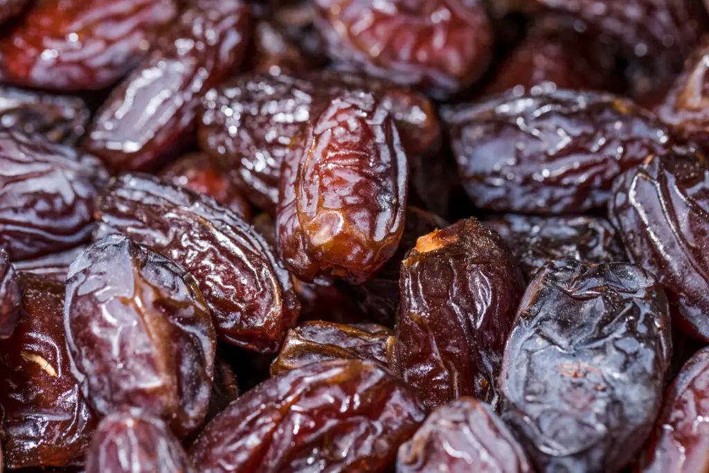 <p> Dates are often called nature’s candy for good reason. They are sticky, chewy, and incredibly sweet. But just one date can contain as much sugar as some candy bars in disguise. Because they are also high in calories and have a high glycemic load, dates are best left as an occasional treat. If you enjoy them, pair just one with a handful of nuts to balance the sugar with protein and healthy fats. </p> :: Freepik