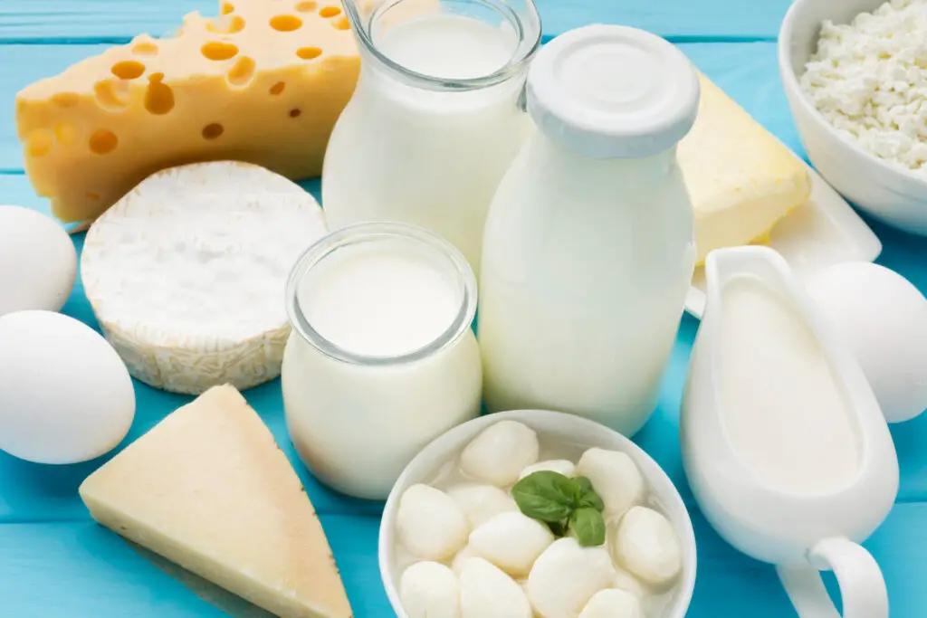<p> Dairy products provide calcium and protein but can cause inflammation in people who are lactose intolerant or sensitive to dairy proteins. Symptoms such as bloating, joint pain, or digestive upset could be signs that dairy is fueling inflammation in your body. If you suspect this might be the case, try lactose-free options or plant-based alternatives like almond milk, oat milk, or coconut milk. Your gut and joints might feel the difference. </p> :: Freepik