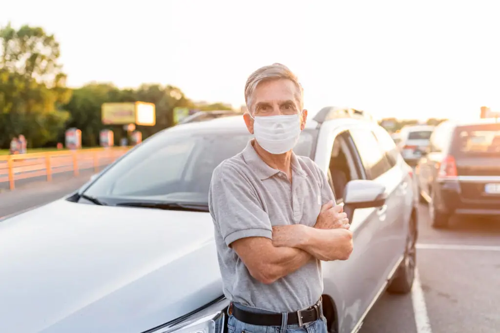<p> If you enjoy driving and want a flexible option, consider working with companies like Uber, Lyft, DoorDash, or Instacart. You decide when you work, how often, and for how long. Many retirees like this hustle because it allows them to get out of the house, meet people, and earn money on their own schedule. Plus, it provides an opportunity to explore your city in new ways and discover areas you may not have noticed before. It is simple, straightforward, and can be done as little or as much as you like. </p> :: Freepik