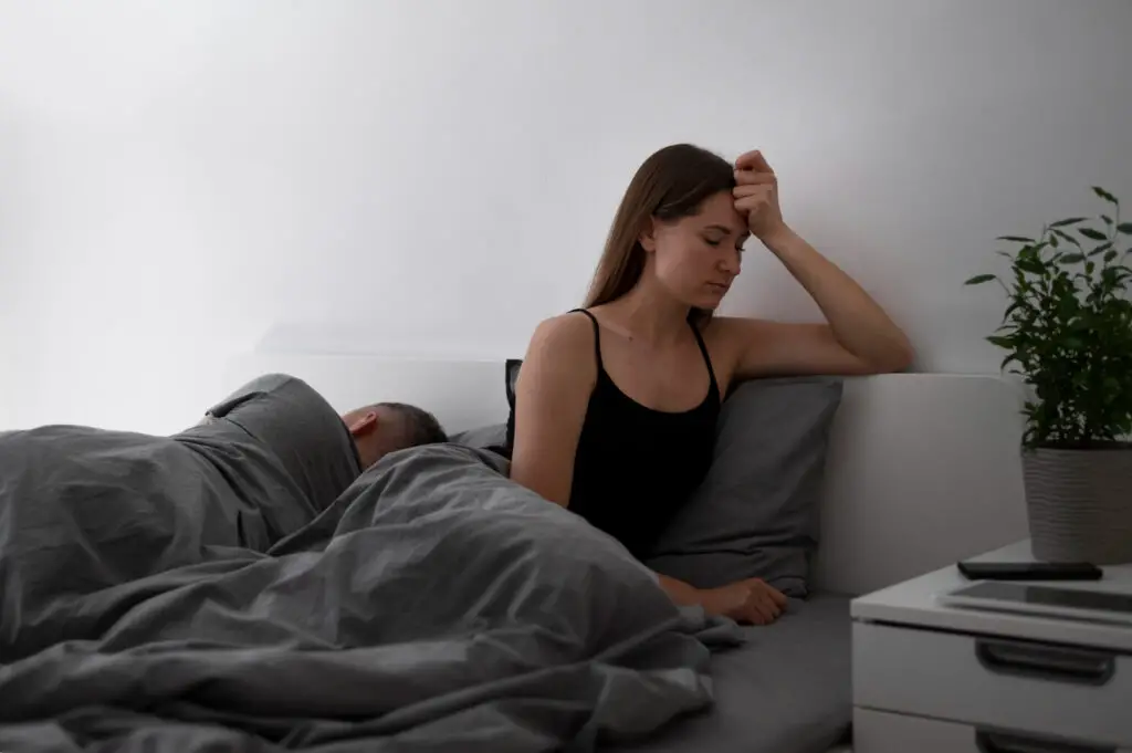 <p> Debt is not just a financial issue—it is emotional. Worrying about payments, juggling due dates, and calculating interest can keep you up at night. Studies show that debt contributes to anxiety, stress, and even physical health problems. By paying down what you owe, you are buying yourself peace of mind. Imagine the relief of knowing that the money in your savings account is truly yours, not already spoken for by bills. That good night’s sleep alone is worth the effort. </p> :: Freepik