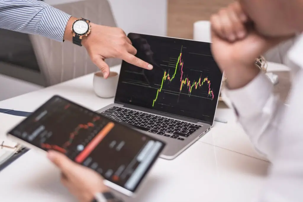 <p> Remember the 2008 crash? A lot of people panicked and pulled their money out—only to regret it later. Many Boomers who stayed invested, even when it felt scary, came out ahead in the long run. One retiree told me she just refused to look at her account for months, reminding herself that she had a long-term plan in place. Sure enough, her portfolio bounced back and kept growing. The moral of the story? Don’t let fear make your financial decisions. Patience and a steady hand often beat quick, emotional reactions. </p> :: Pexels
