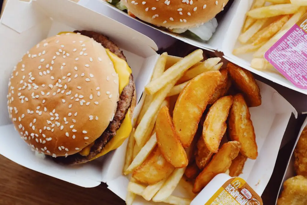 <p> That combo meal you love? It has to be transparent about its calorie count now. Since 2018, FDA menu-labeling rules have required chains with 20 or more locations to list calorie counts for all standard menu items—including combo meals—on menu boards. If a chain discovers that a combo tips the scale at an eye-popping calorie total, it might quietly rework the components or stop selling it altogether. The upside is that you will never again be left guessing how many calories are in your burger-fries-shake trifecta. </p> :: Pexels