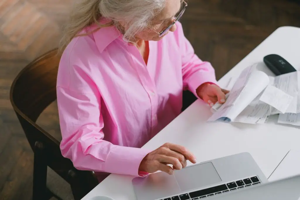 <p> You have worked hard to build your retirement savings, and now your goal is to make that money last. Tracking expenses is key to protecting those savings. By keeping an eye on your spending, you ensure that your withdrawals remain sustainable and your emergency fund stays intact. You also give yourself the ability to spot early warning signs—like dipping into savings too often—before they become serious problems. Ultimately, tracking your money is like giving your retirement plan a regular check‑up, ensuring your financial health stays strong for the long haul. </p> :: Pexels