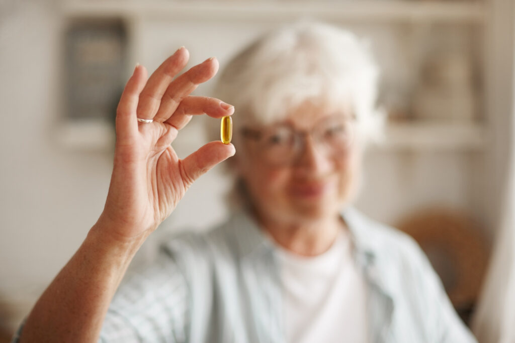 <p> Supplements have their place, especially if you are low in vitamin B12, vitamin D, or other specific nutrients. But they should not take the place of balanced meals. Whole foods offer a combination of fiber, antioxidants, and other compounds that no pill can replicate.

Ignore the myth: “If I take a multivitamin, I do not need to worry about what I eat.” Supplements should fill gaps, not become a crutch.

Practical tip: Talk to your doctor about which nutrients you may be lacking. If you need a supplement, keep it simple and targeted. Otherwise, focus on nutrient-rich foods that do the heavy lifting for your health. </p> :: Freepik