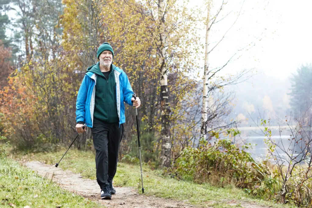 <p> Few activities are as simple yet rewarding as walking. A morning stroll through your neighborhood or a weekend hike on an easy trail can do wonders for your body and mind. Walking improves heart health, supports balance, and boosts mood. It is inexpensive, requires no special gear beyond comfortable shoes, and can be done almost anywhere. For boomers, joining a walking club or inviting friends along can turn this activity into a chance to stay connected while staying fit. </p> :: Freepik