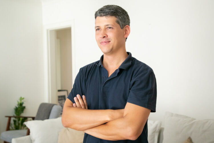 14 Honest Truths Child-Free People in Their 40s Want to Share