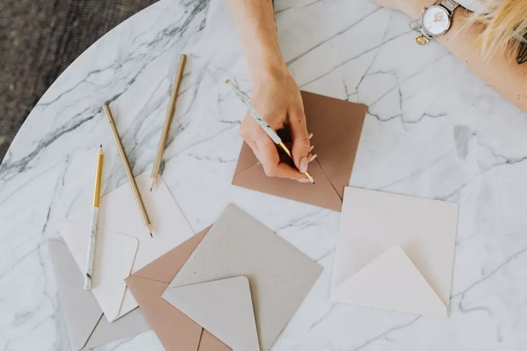 <p> In the North, it is common to send a quick text or email after receiving a gift or attending an event. It gets the message across quickly. In the South, however, handwritten thank-you notes are considered the gold standard. A carefully written card is not just polite—it is seen as thoughtful and meaningful. For a Southerner, a lack of a proper thank-you note can feel like a missed opportunity to show gratitude. </p> :: Pexels