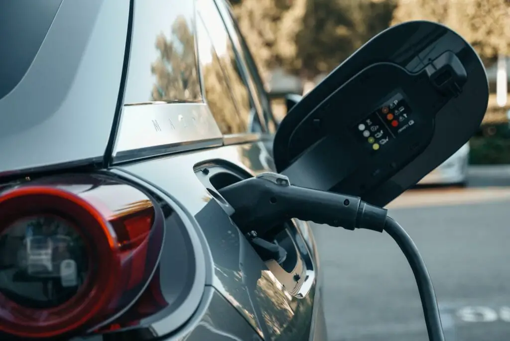 <p> When people talk about the “end of life” for a battery, they usually mean it has dropped to about 80 percent of its original capacity. That does not mean the car suddenly becomes useless. It just means your driving range is shorter. For someone commuting 20 miles a day, that reduced range may still be more than enough. But the story does not end there. EV batteries that are no longer ideal for vehicles are finding new lives in other areas. They can be repurposed as storage for solar energy in homes, or as part of larger grid systems that store renewable energy for communities. This second life can extend a battery’s usefulness for many more years before it is ever recycled. On top of that, recycling technology is improving quickly. Companies are already developing processes to recover valuable materials like lithium, nickel, and cobalt, making the battery supply chain more sustainable. So when an EV battery finally retires, it does not just vanish into a landfill—it becomes part of a new cycle of use. </p> :: Pexels