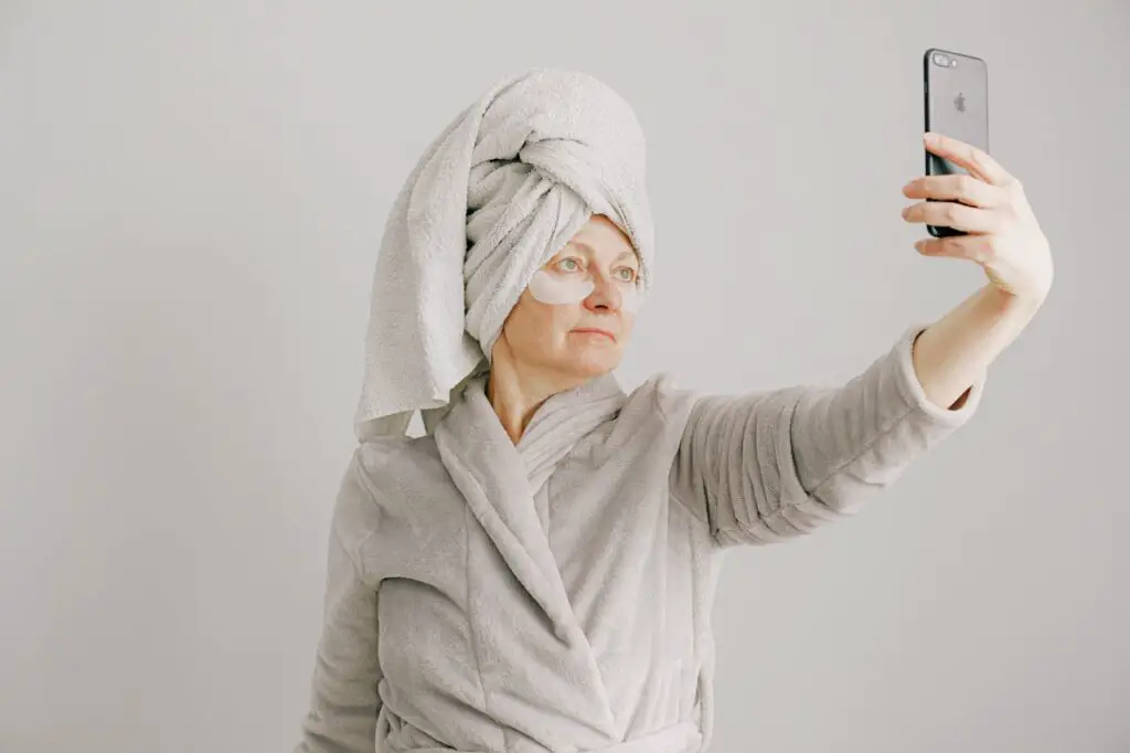 <p> Taking a “mental health day” or declining an invitation is becoming more common among younger generations. Boomers may see it as flaky, but younger people view it as healthy boundary-setting. Saying no does not mean they do not care—it means they are putting their well-being first. </p> :: Pexels