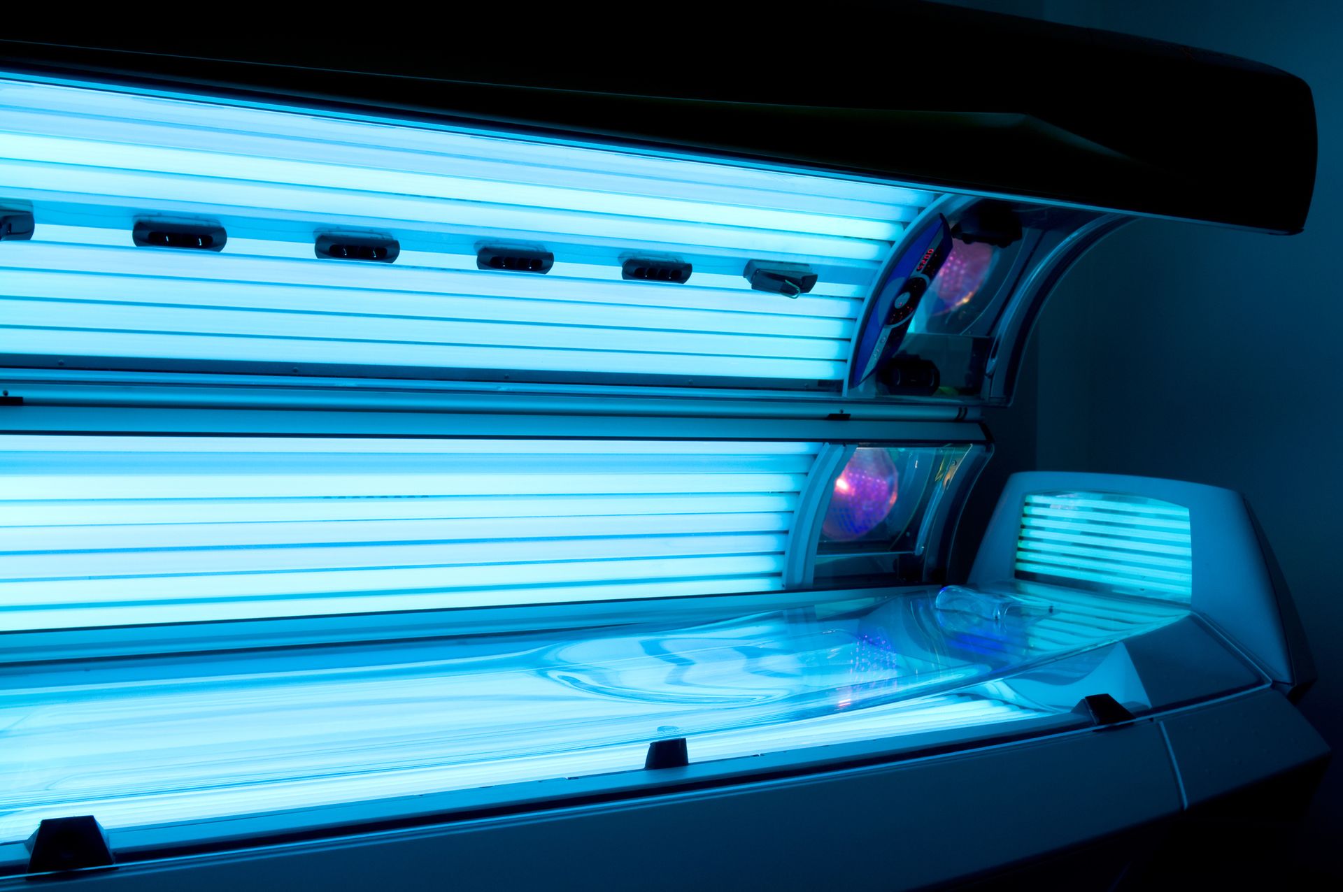<p> There was a time when teenagers could walk into a tanning salon without a second thought. Indoor tanning was marketed as a safe and easy way to get a sun-kissed glow. But as evidence mounted linking UV tanning beds to skin cancer, especially melanoma, lawmakers took action. Countries like Brazil and Australia banned indoor tanning altogether, while many U.S. states now prohibit anyone under 18 from using tanning beds. The practice is now widely regarded as a dangerous health risk rather than a harmless beauty trend. </p> :: Pexels