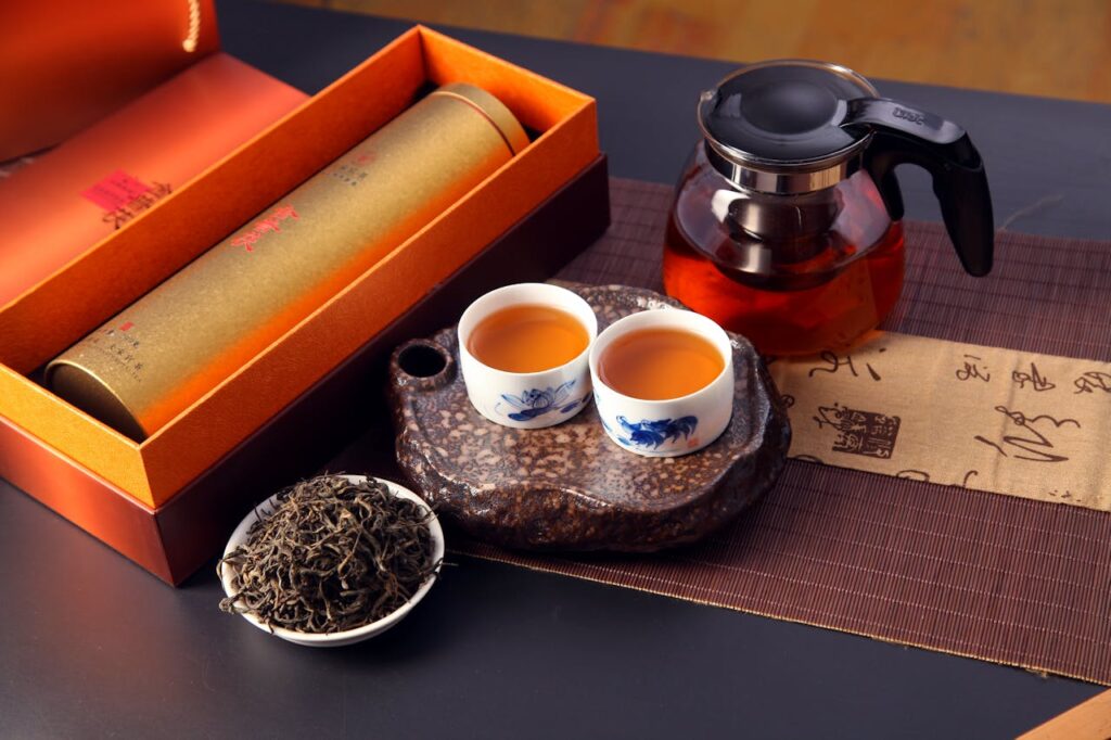 <p> Oolong tea sits somewhere between green tea and black tea in both flavor and processing. It has a smooth, slightly floral taste that feels a bit more interesting than standard options. Some studies suggest it may help support metabolism and fat burning, which is why it is often included in weight management routines. It also contains antioxidants that contribute to overall health. If you are looking for a tea that feels balanced in every way, oolong is a solid choice. </p> :: Pexels