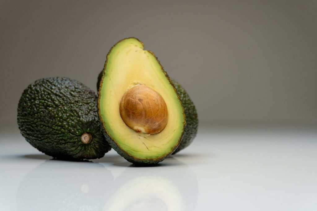 <p> Avocado is often celebrated for its healthy fats, but it also provides a solid dose of soluble fiber. Half an avocado contains about 2.1 grams of soluble fiber, which slows digestion and helps keep you feeling full longer. The creamy texture makes it perfect for spreading on toast, mixing into salads, or blending into a smoothie for a satisfying, heart-healthy treat. Adding avocado to meals not only supports cholesterol balance but also adds richness and flavor that makes healthy eating feel indulgent.</p> :: Pexels