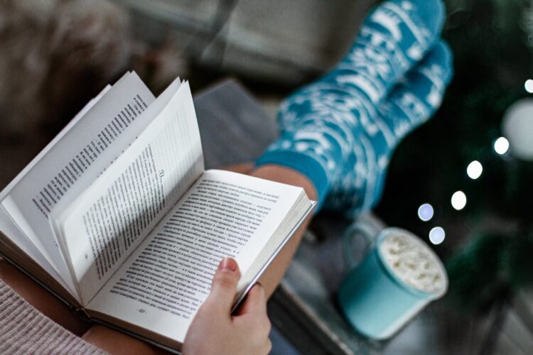 Reading After 50: 6 Powerful Ways It Keeps Your Brain Sharp and Engaged