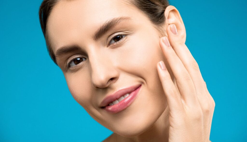 <p> Peptides have been part of skincare for years, but their effectiveness has become much more refined. These small chains of amino acids act as messengers, signaling your skin to produce more collagen and elastin. The result is firmer, smoother skin over time.

What is new in 2026 is the level of targeting. Scientists are developing peptides designed to address specific concerns, such as sagging around the jawline or fine lines near the eyes. This makes it easier to choose products that align with your individual goals. For those looking for non-invasive ways to maintain a youthful appearance, peptides are becoming a reliable and versatile option. </p> :: Pexels